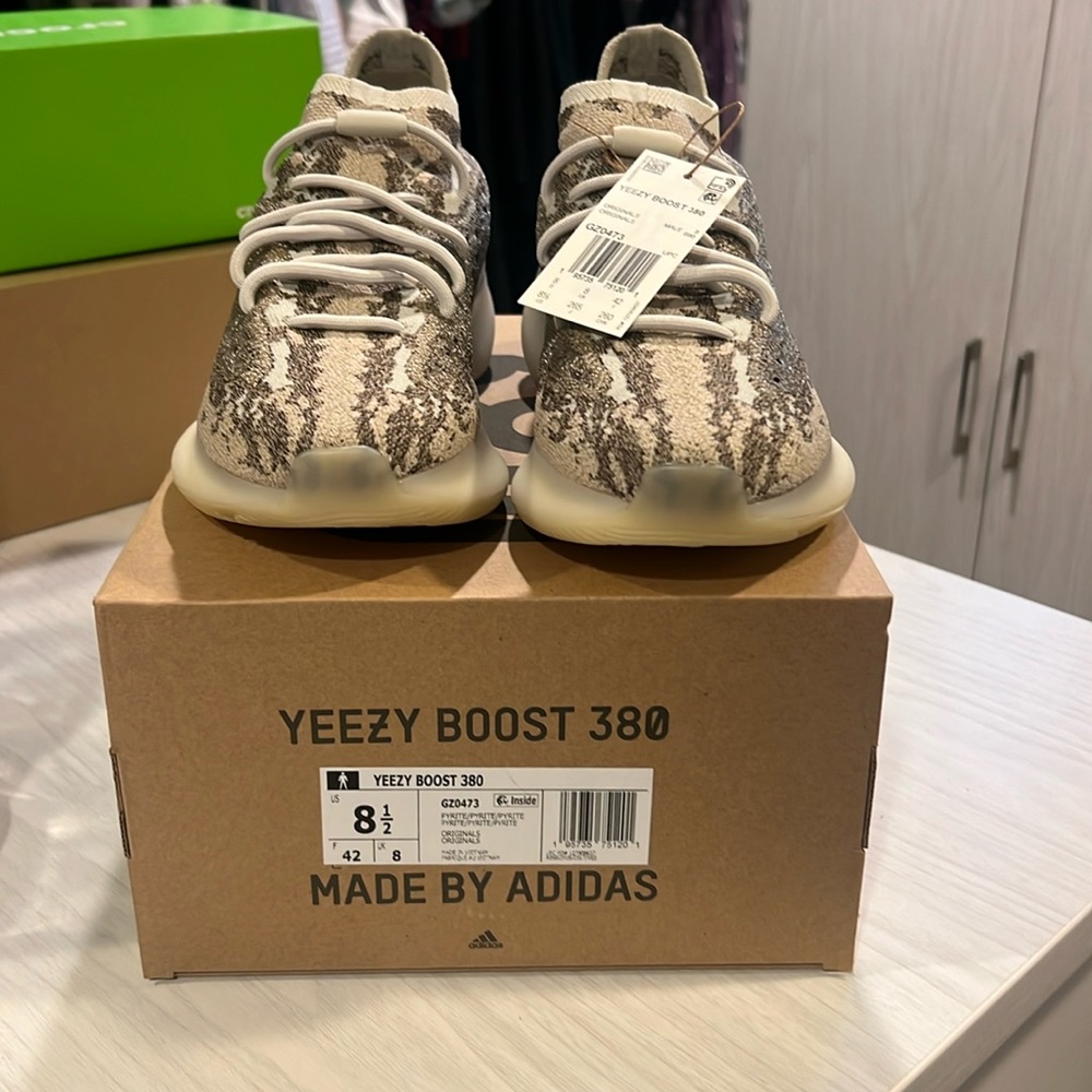Brand new Yeezy boost 380 size 8 1/2